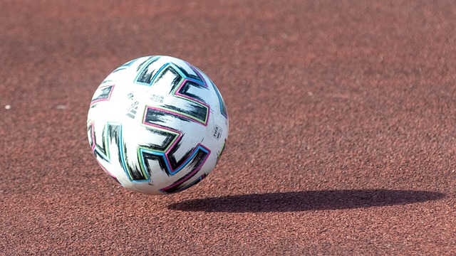 无论采取何 无论采取何